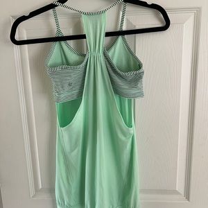 Lululemon tank